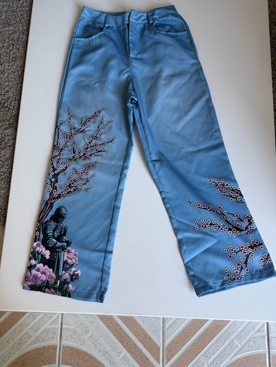 SHEIN Pants - SHEIN Blue Wide-Leg Pants with Floral & Knight Print